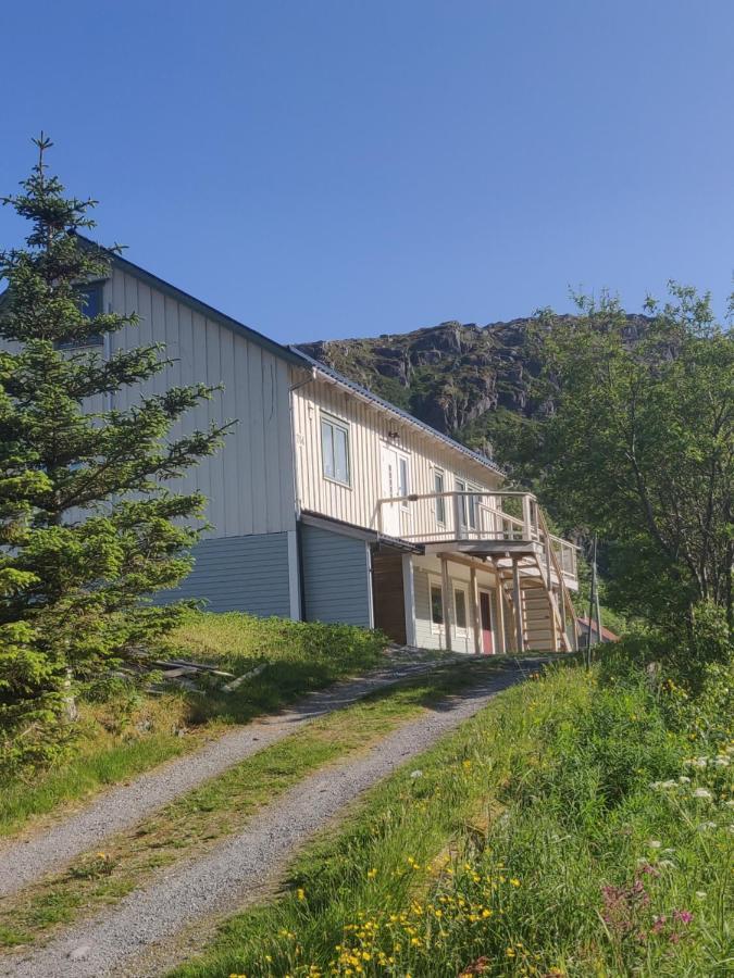 At Lofoten. Molnarodden. Apartment Sund (Nordland)